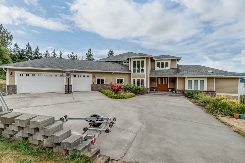 Commercial Concrete Entrance